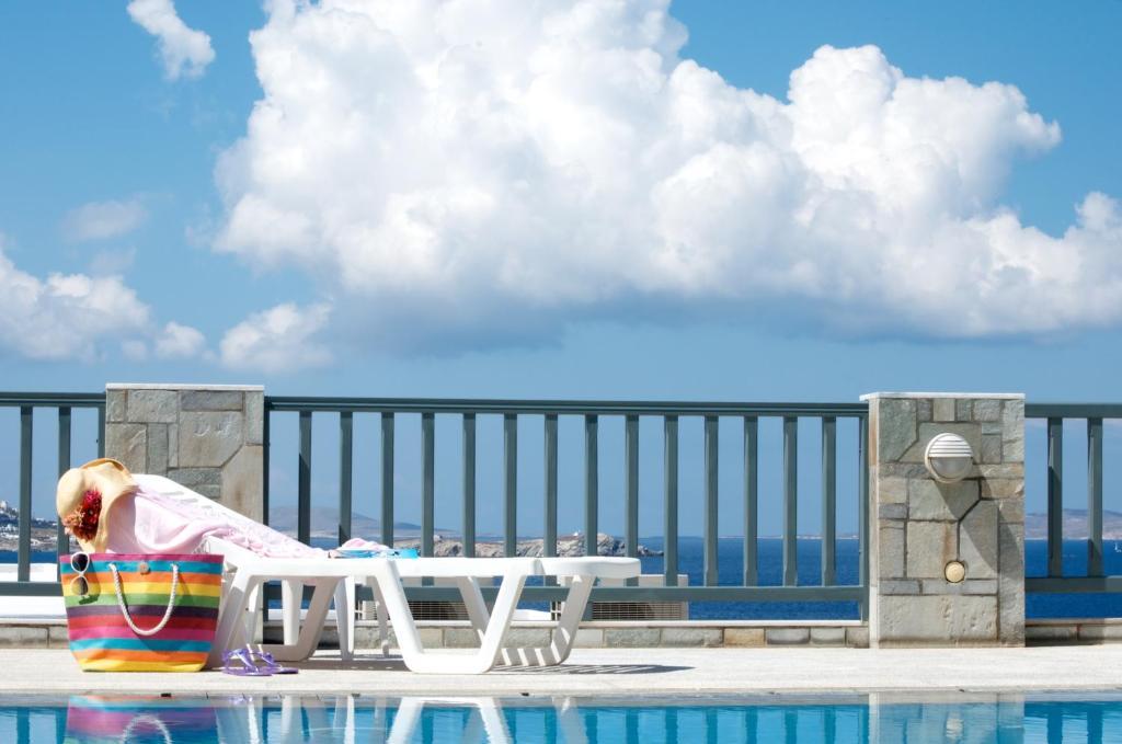 Alex Hotel Tourlos Extérieur photo